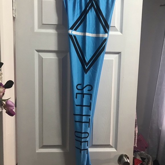 Set it off leggings - Picture 3 of 4